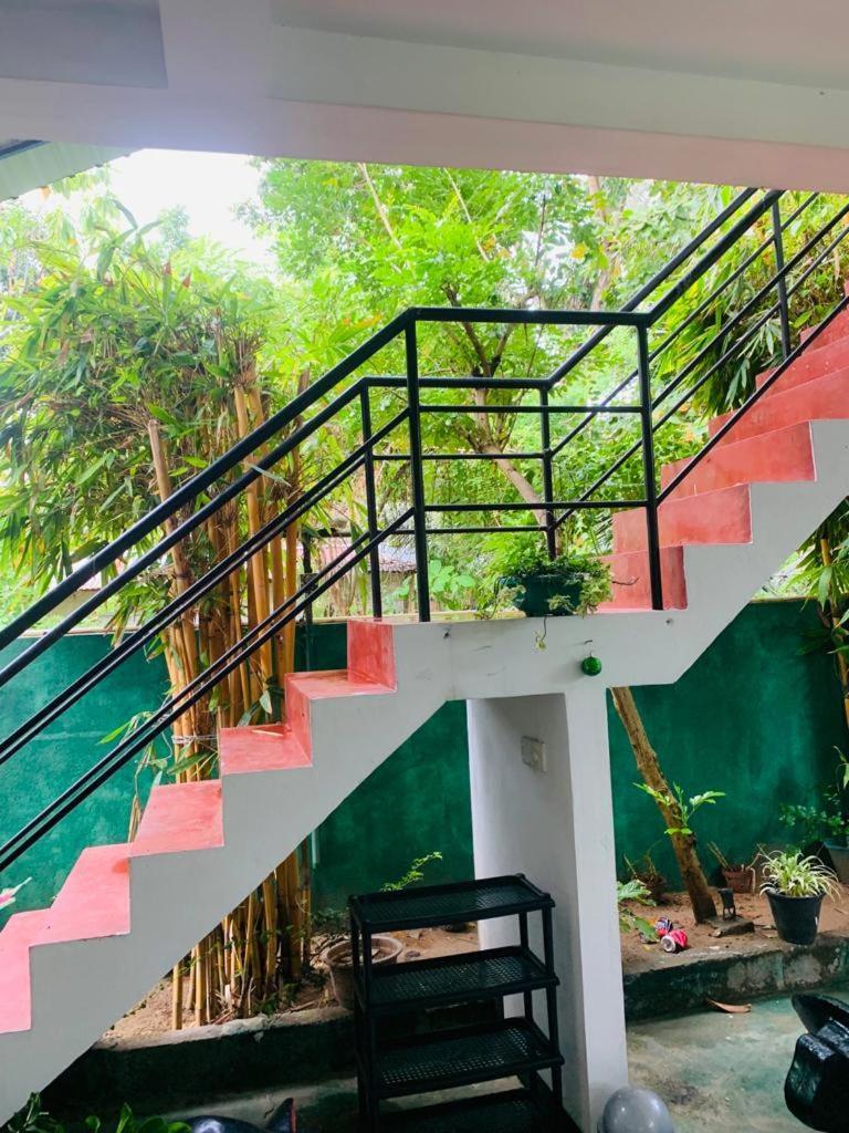 Indusara Villa Бентота Экстерьер фото