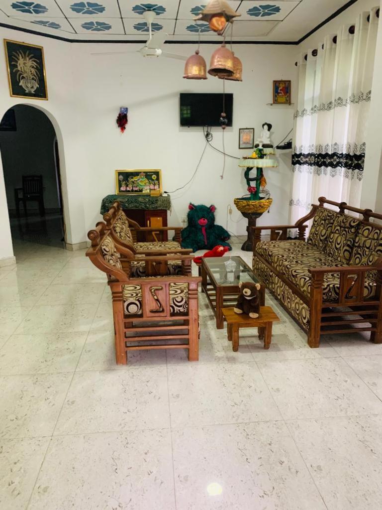 Indusara Villa Бентота Экстерьер фото